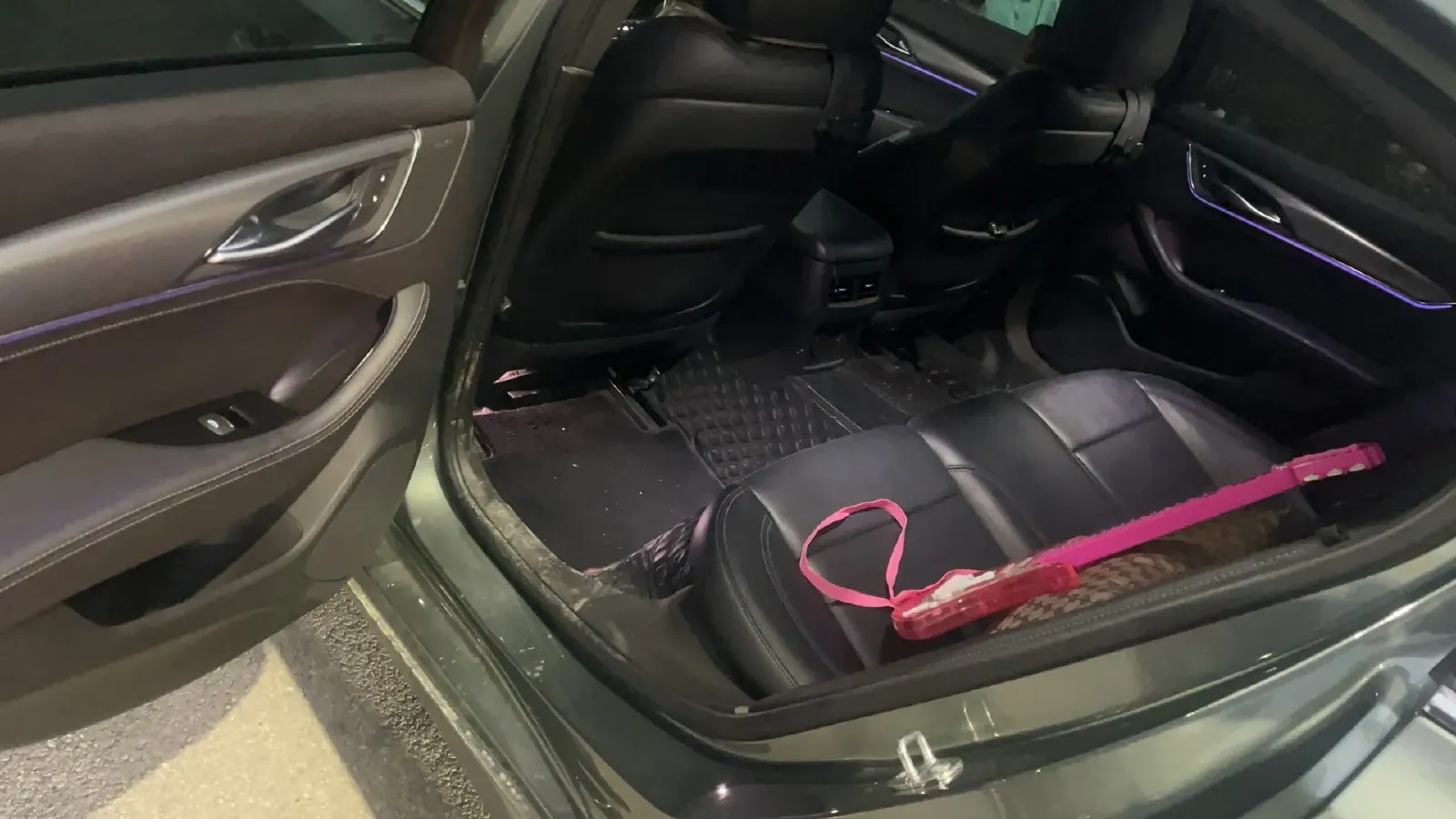 2024 Cadillac CT5 2.0T 237HP L4 10AT,autocango,china used car exporter,china ev exporter,chinese used car exporter,chinese used ev exporter