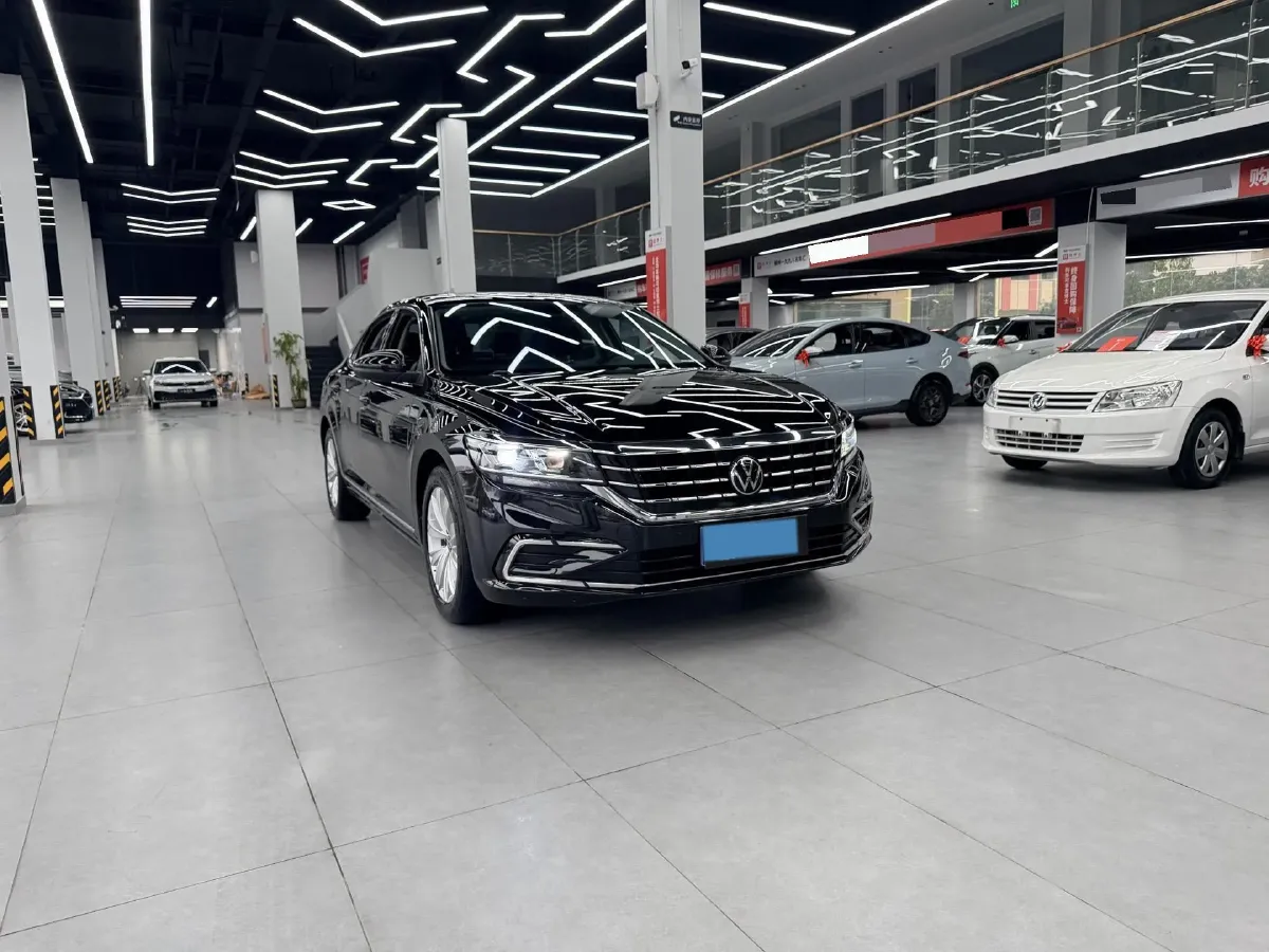 2021 Volkswagen Passat 2.0T 186HP L4 7DCT,autocango,china used car exporter,china ev exporter,chinese used car exporter,chinese used ev exporter