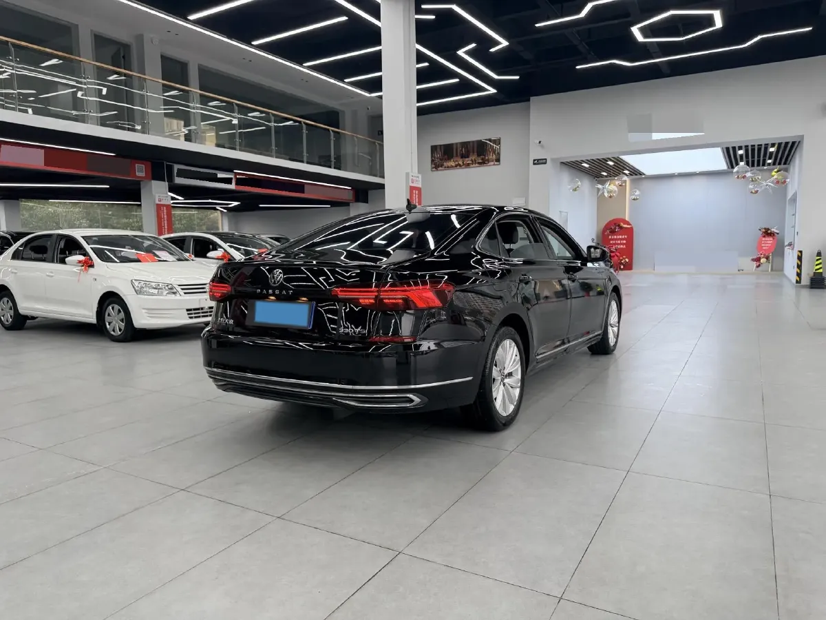 2021 Volkswagen Passat 2.0T 186HP L4 7DCT,autocango,china used car exporter,china ev exporter,chinese used car exporter,chinese used ev exporter