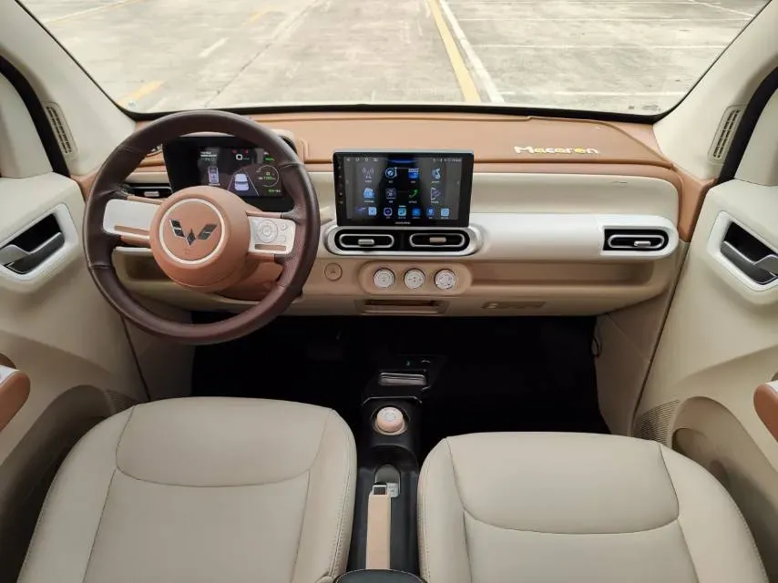 2024 WuLing HongGuang MINI EV BEV 17.3KWH,autocango,china used car exporter,china ev exporter,chinese used car exporter,chinese used ev exporter