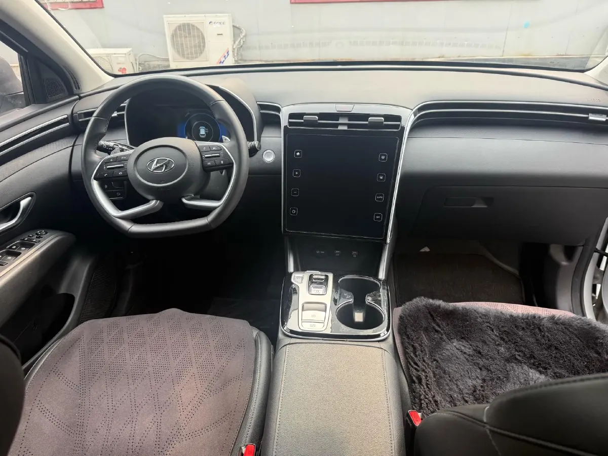 2023 Hyundai Tucson 1.5T 200HP L4 8AT,autocango,china used car exporter,china ev exporter,chinese used car exporter,chinese used ev exporter