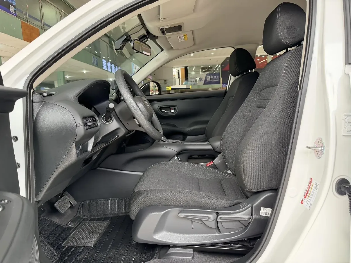 2023 Honda ZR-V 1.5T 182HP L4 CVT,autocango,china used car exporter,china ev exporter,chinese used car exporter,chinese used ev exporter