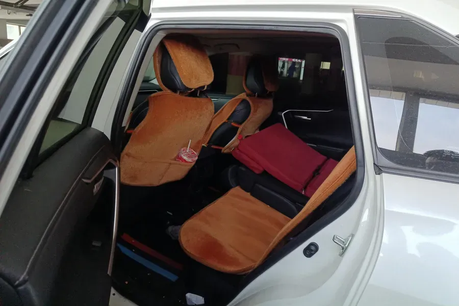 2023 Toyota Wildlander 2.5L 178HP L4 E-CVT Hybrid,autocango,china used car exporter,china ev exporter,chinese used car exporter,chinese used ev exporter