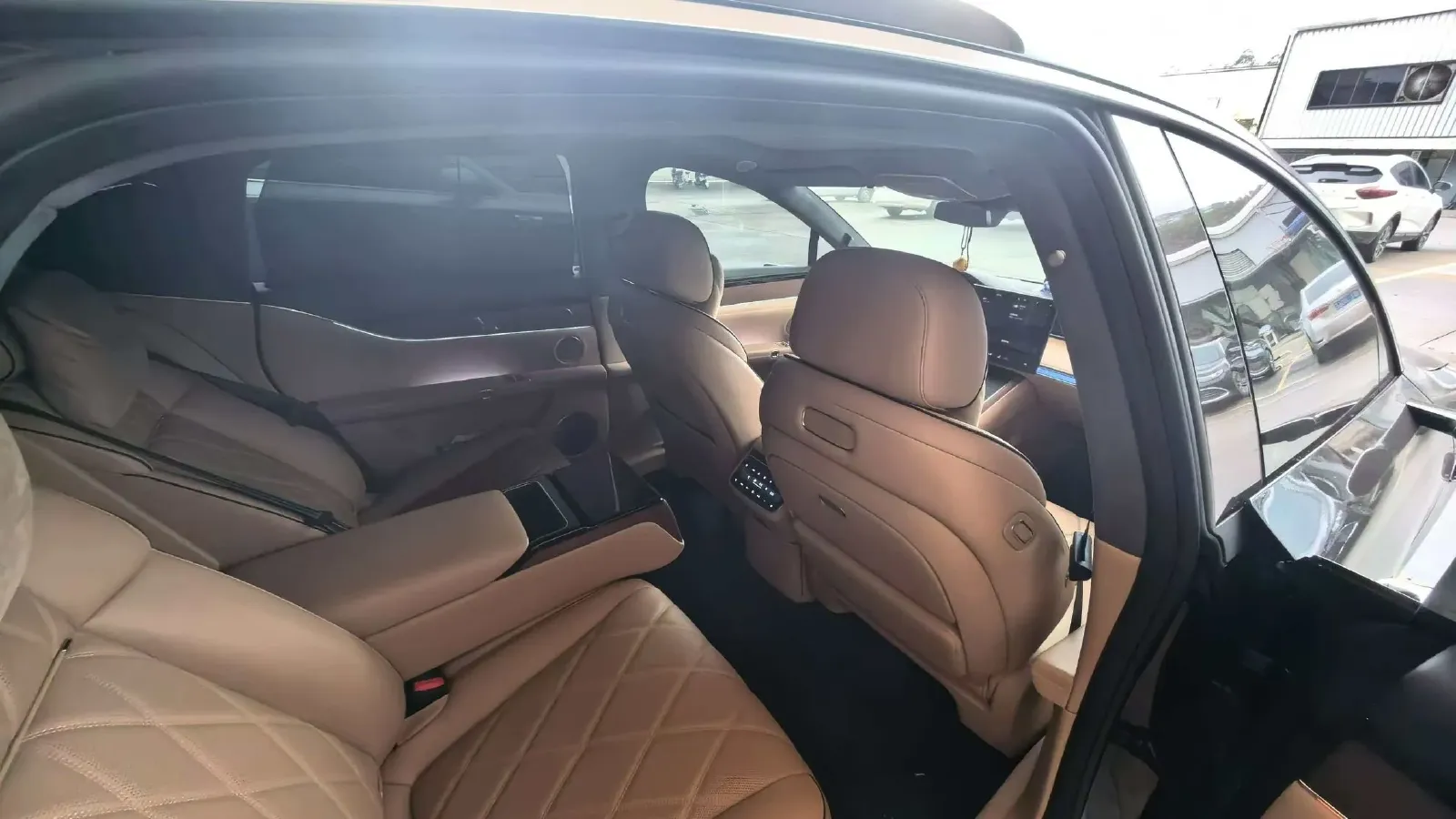 2025 HIMA Stelato S9 REEV 160HP REEV,autocango,china used car exporter,china ev exporter,chinese used car exporter,chinese used ev exporter