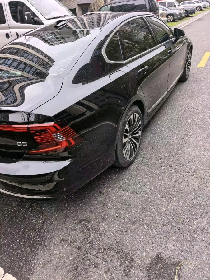 2024 Volvo S90 2.0T 250HP L4 8AT,autocango,china used car exporter,china ev exporter,chinese used car exporter,chinese used ev exporter