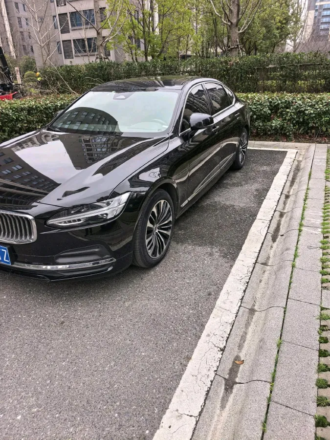 2024 Volvo S90 2.0T 250HP L4 8AT,autocango,china used car exporter,china ev exporter,chinese used car exporter,chinese used ev exporter