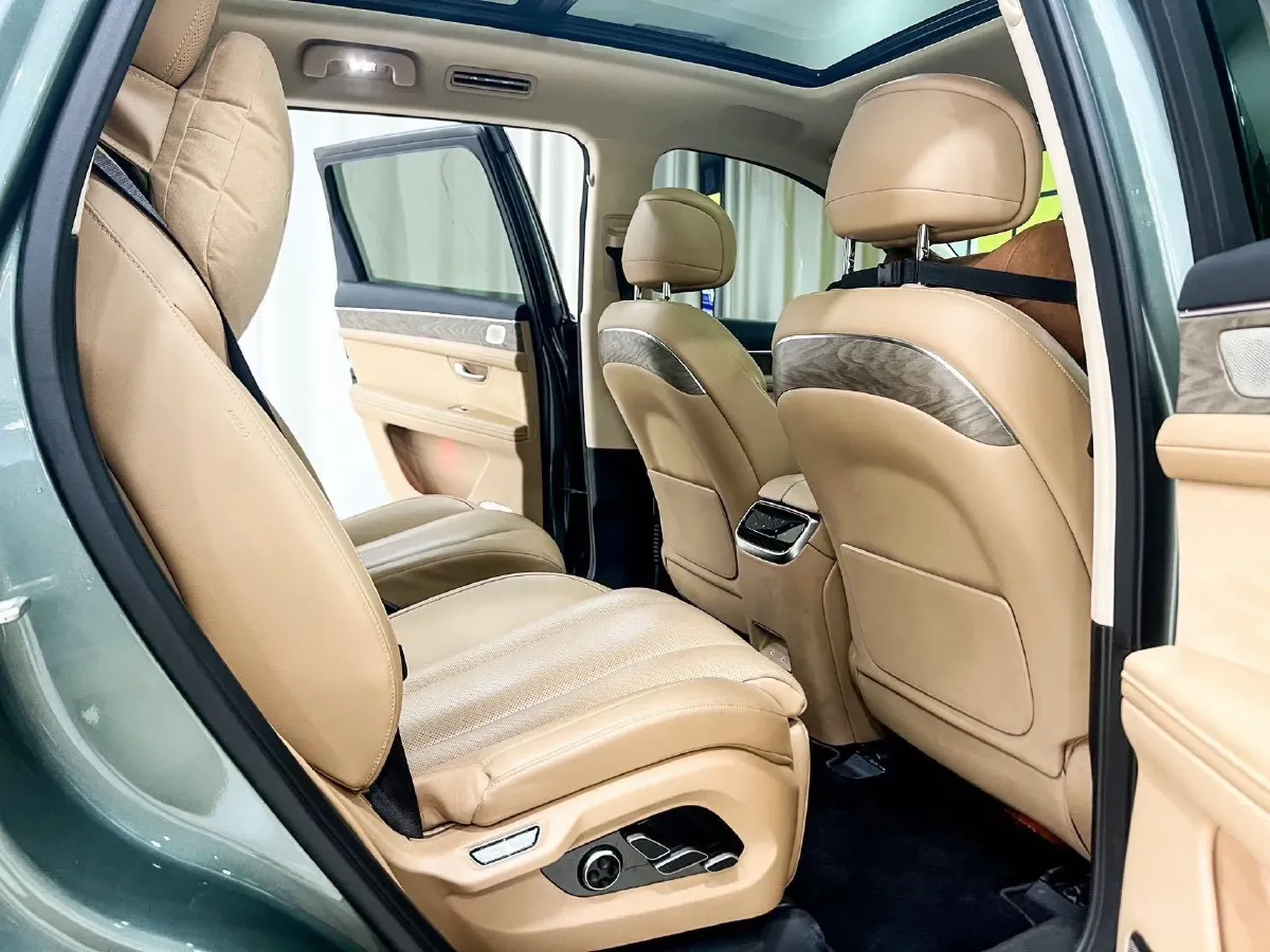 2022 Infiniti Q50L 2.0T 211HP L4 7AT,autocango,china used car exporter,china ev exporter,chinese used car exporter,chinese used ev exporter