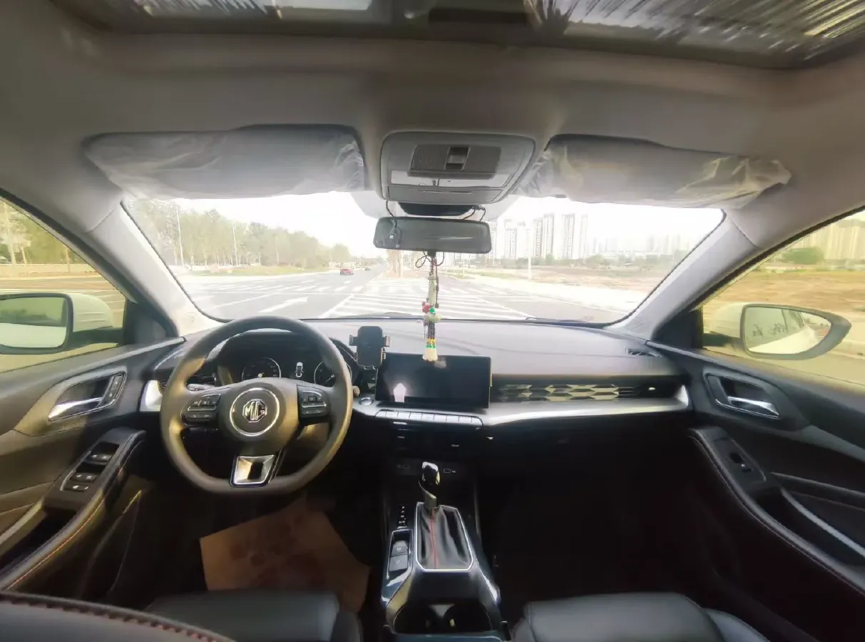 2022 MG 5 1.5T 173HP L4 7DCT,autocango,china used car exporter,china ev exporter,chinese used car exporter,chinese used ev exporter