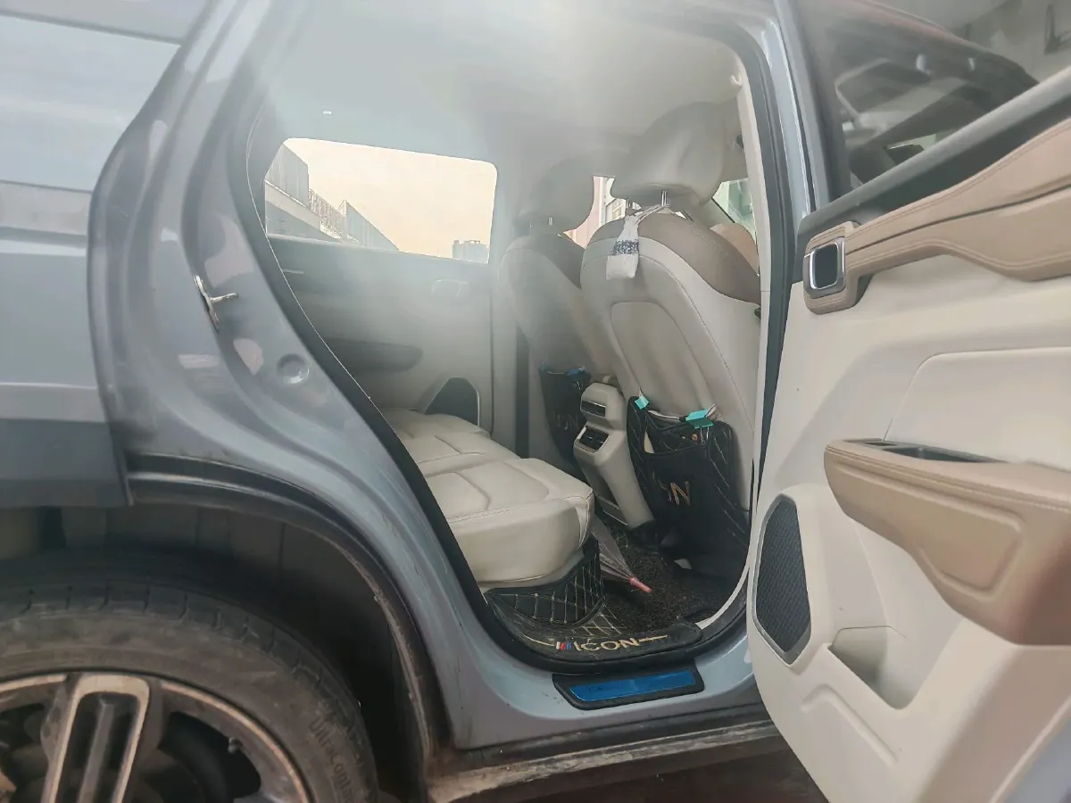 2020 Geely ICON 1.5T 177HP L3 7DCT,autocango,china used car exporter,china ev exporter,chinese used car exporter,chinese used ev exporter