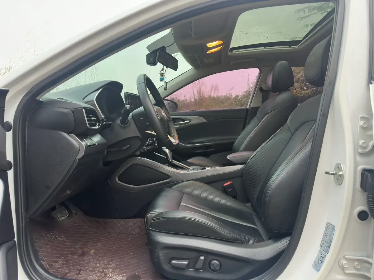 2021 Hyundai La Festa 1.6T 204HP L4 7DCT,autocango,china used car exporter,china ev exporter,chinese used car exporter,chinese used ev exporter