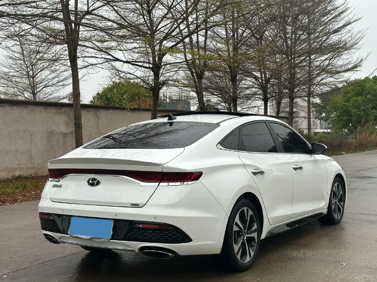2021 Hyundai La Festa 1.6T 204HP L4 7DCT,autocango,china used car exporter,china ev exporter,chinese used car exporter,chinese used ev exporter