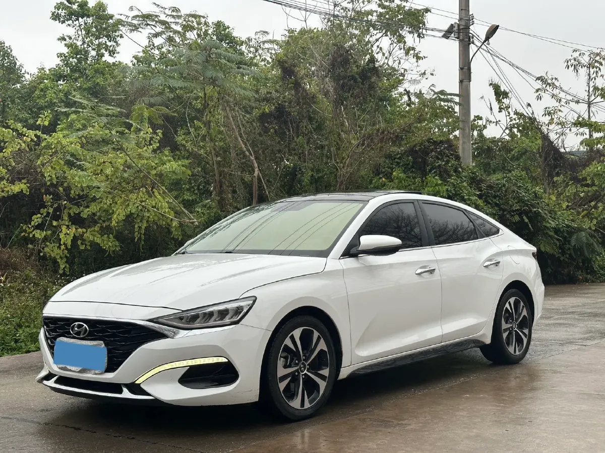 2021 Hyundai La Festa 1.6T 204HP L4 7DCT,autocango,china used car exporter,china ev exporter,chinese used car exporter,chinese used ev exporter