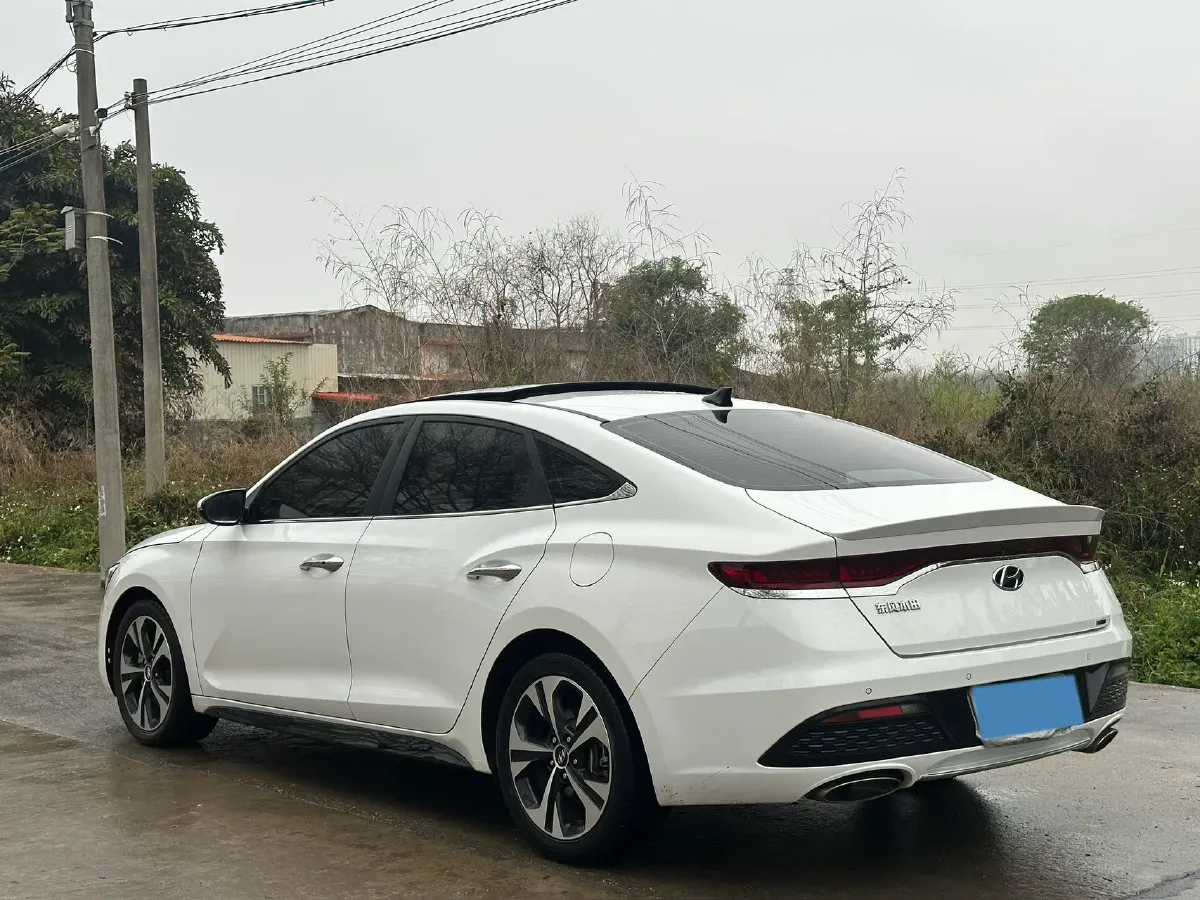 2021 Hyundai La Festa 1.6T 204HP L4 7DCT,autocango,china used car exporter,china ev exporter,chinese used car exporter,chinese used ev exporter