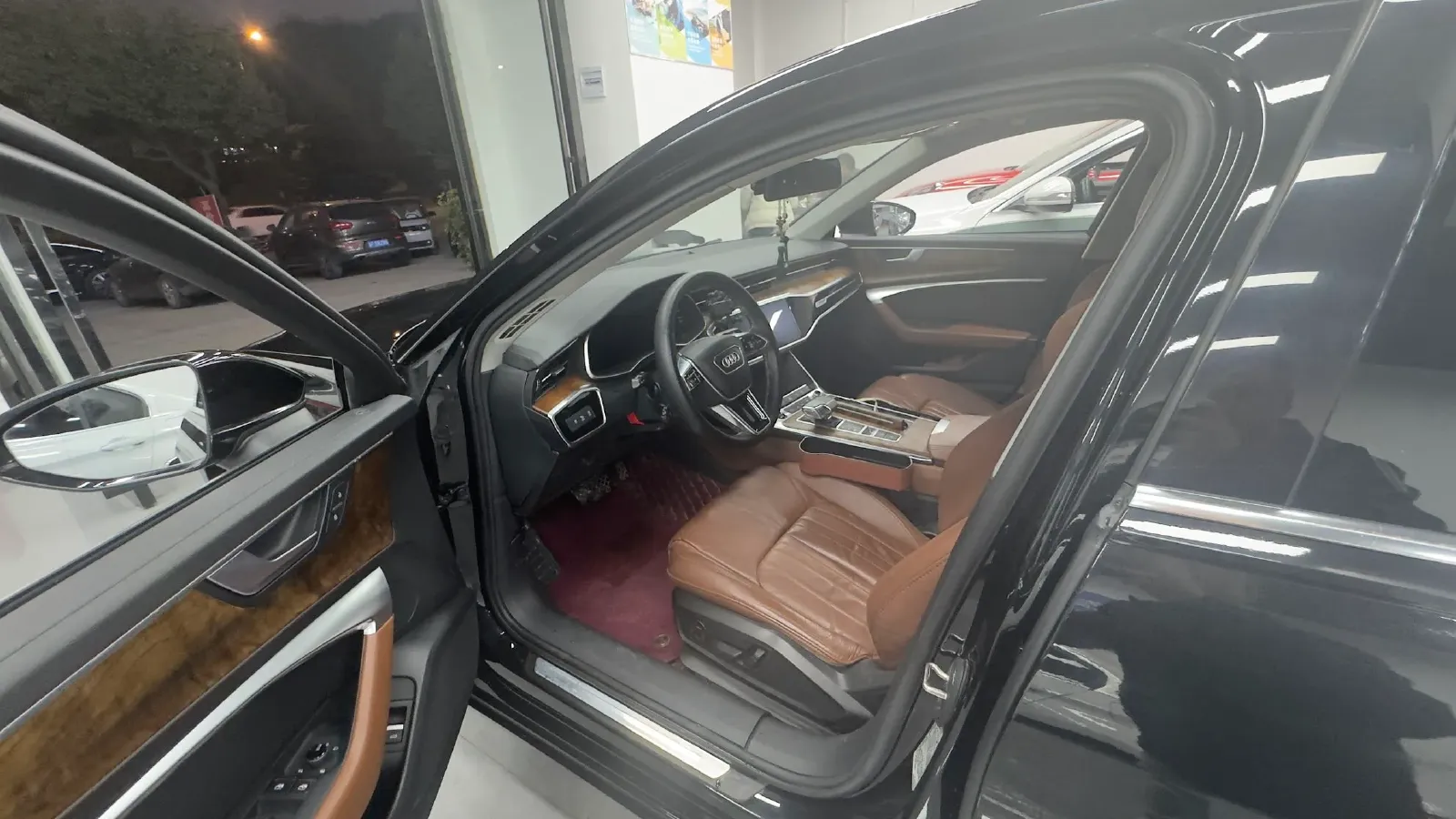 2021 Audi A6L 2.0T 224HP L4 7DCT,autocango,china used car exporter,china ev exporter,chinese used car exporter,chinese used ev exporter