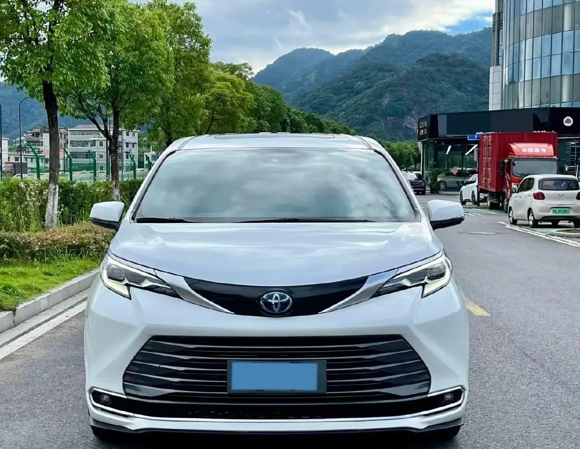 2021 Toyota Sienna 2.5L 192HP L4 E-CVT Hybrid,autocango,china used car exporter,china ev exporter,chinese used car exporter,chinese used ev exporter