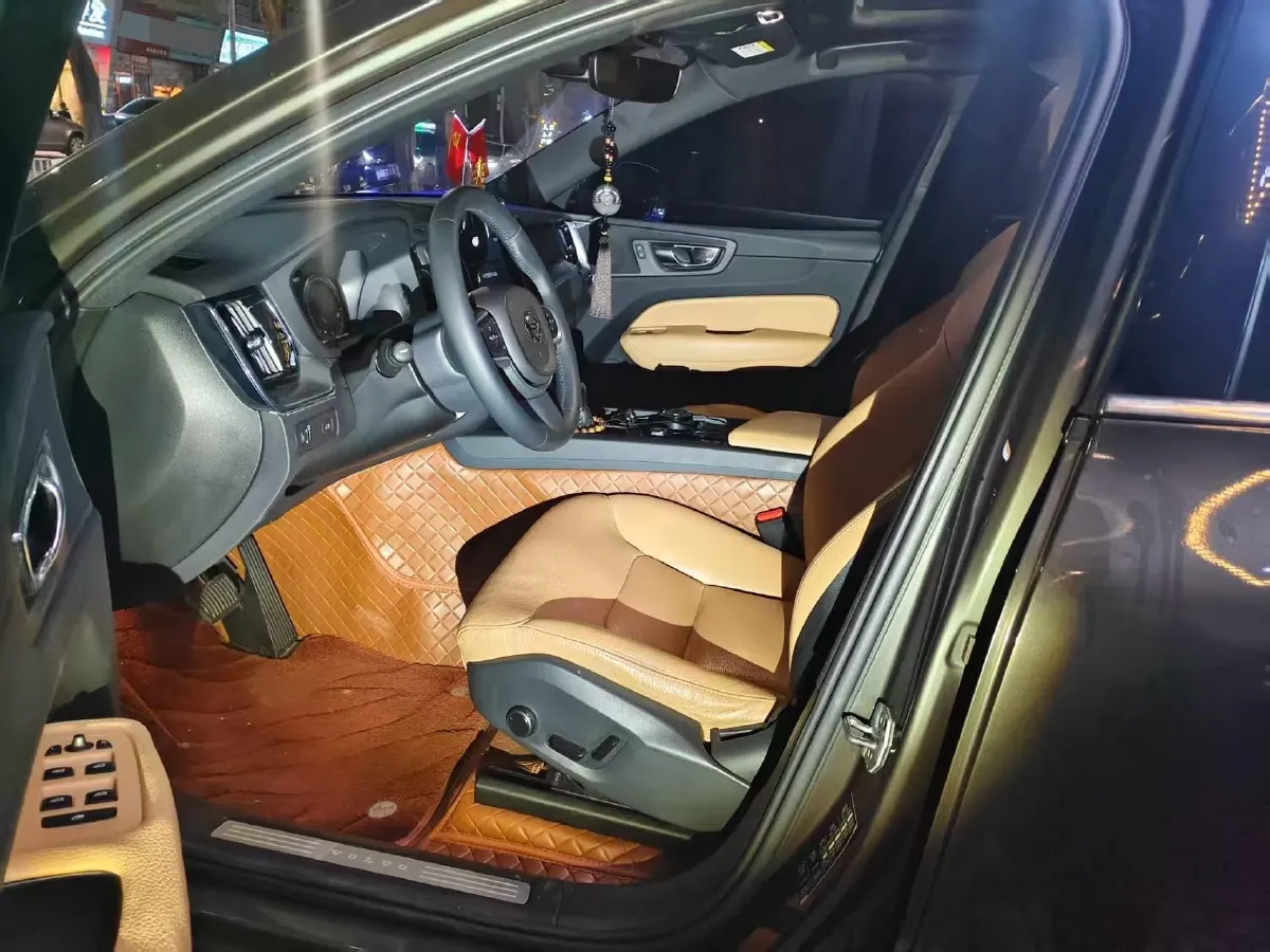 2019 Jeep Wrangler 2.0T 266HP L4 8AT,autocango,china used car exporter,china ev exporter,chinese used car exporter,chinese used ev exporter