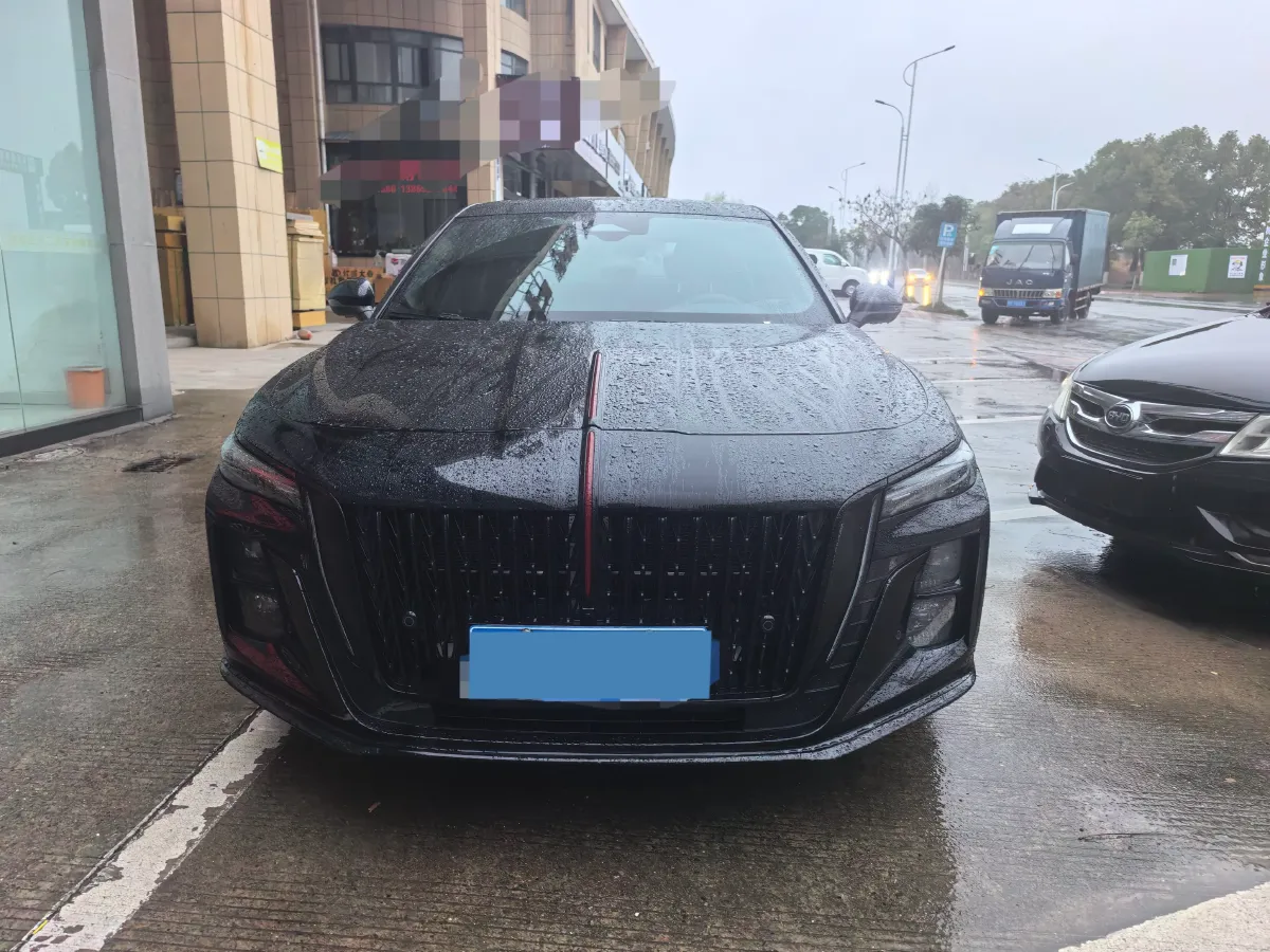 2025 HongQi H5 2.0T 224HP L4 8AT,autocango,china used car exporter,china ev exporter,chinese used car exporter,chinese used ev exporter