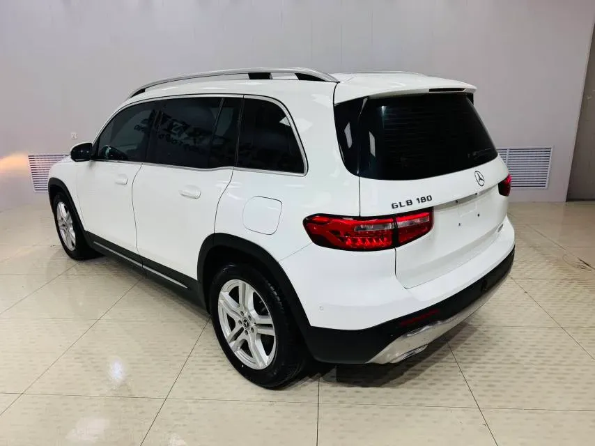 2021 Mercedes-Benz GLB Class 1.3T 136HP L4 7DCT,autocango,china used car exporter,china ev exporter,chinese used car exporter,chinese used ev exporter