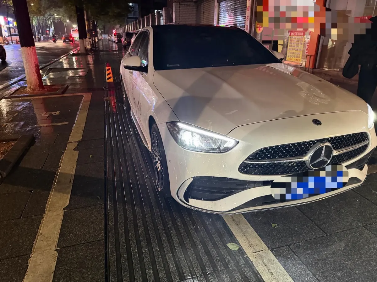 2025 Mercedes-Benz C Class 1.5T 204HP L4 9AT,autocango,china used car exporter,china ev exporter,chinese used car exporter,chinese used ev exporter