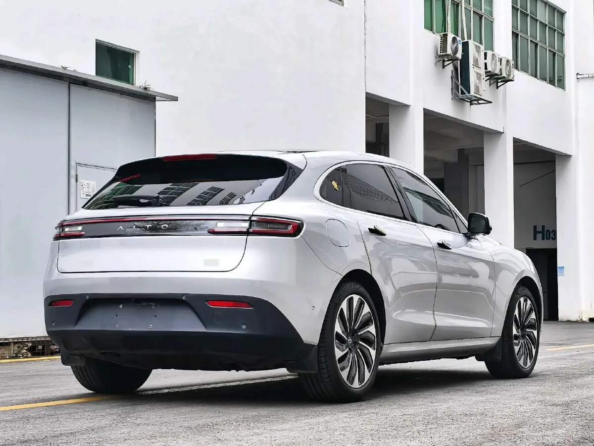 2022 JMC YuHu 7 2.0T 141HP L4 8AT,autocango,china used car exporter,china ev exporter,chinese used car exporter,chinese used ev exporter