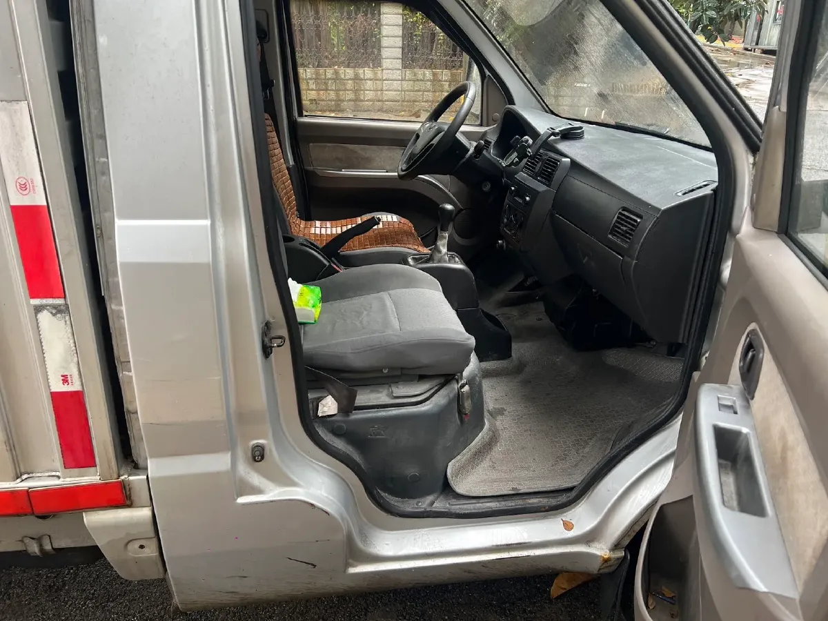 2016 WuLing ZhiGuang Mini Truck 1.2L 82HP L4 5MT,autocango,china used car exporter,china ev exporter,chinese used car exporter,chinese used ev exporter