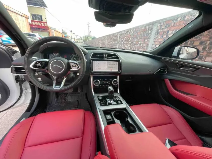 2021 Jaguar XEL 2.0T 250HP L4 8AT,autocango,china used car exporter,china ev exporter,chinese used car exporter,chinese used ev exporter