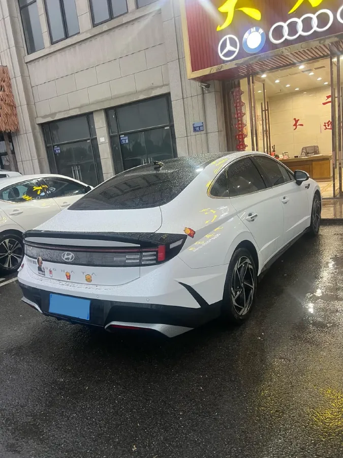 2024 Hyundai Sonata 1.5T 170HP L4 8AT,autocango,china used car exporter,china ev exporter,chinese used car exporter,chinese used ev exporter