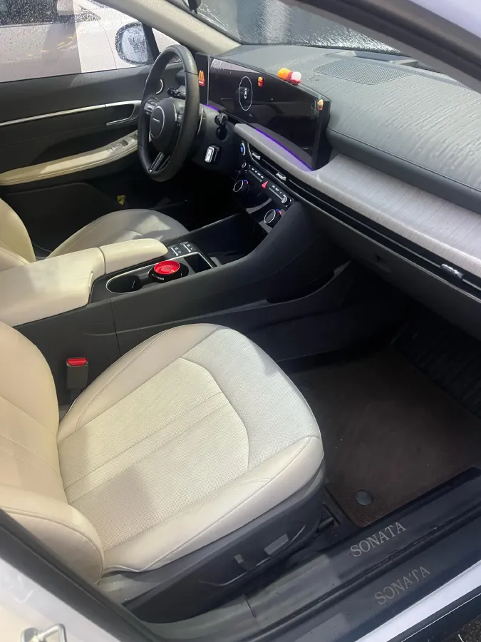 2024 Hyundai Sonata 1.5T 170HP L4 8AT,autocango,china used car exporter,china ev exporter,chinese used car exporter,chinese used ev exporter