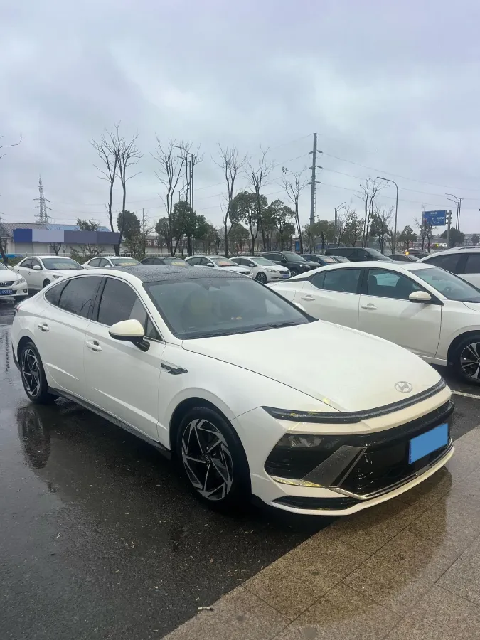 2024 Hyundai Sonata 1.5T 170HP L4 8AT,autocango,china used car exporter,china ev exporter,chinese used car exporter,chinese used ev exporter