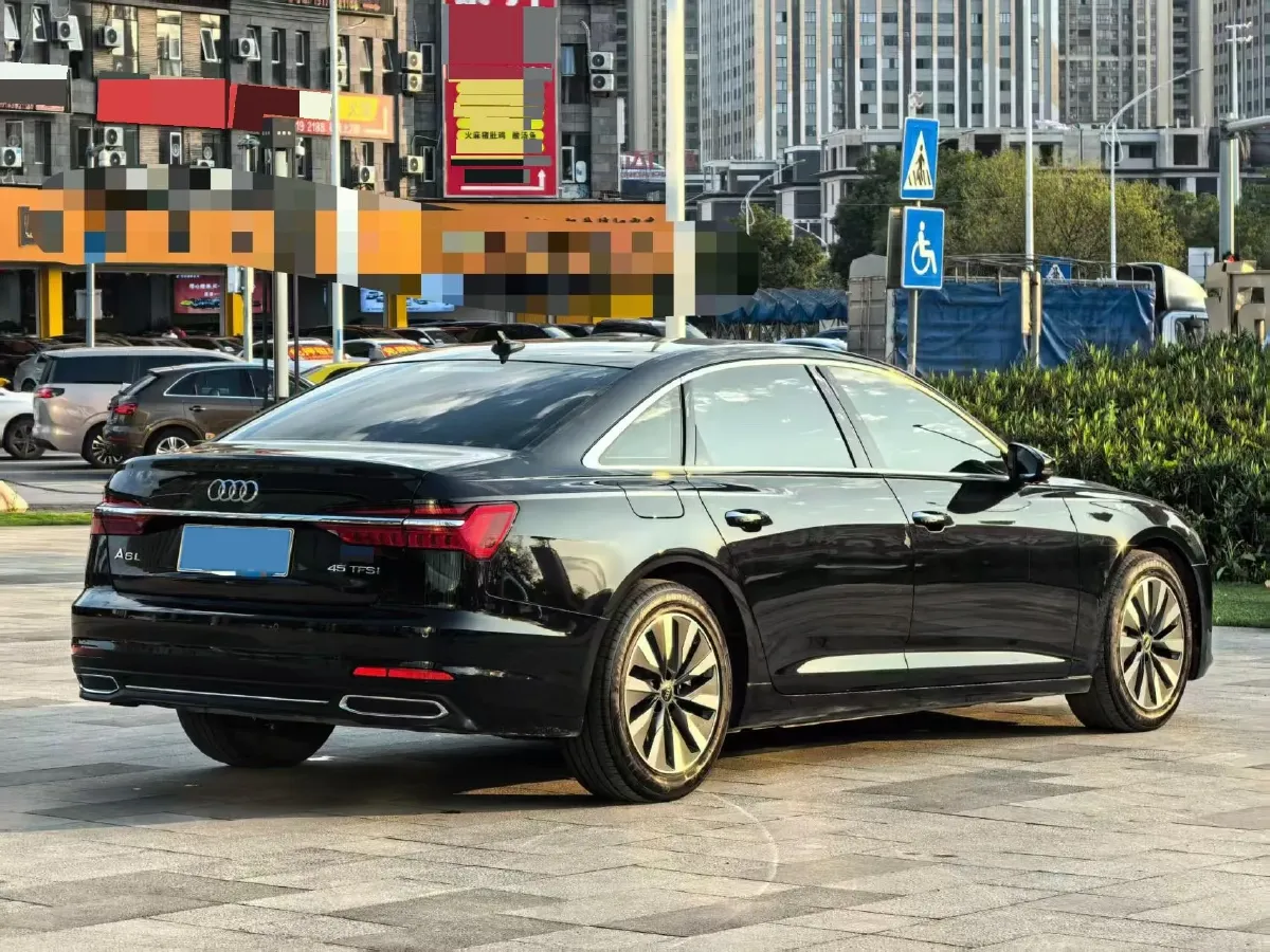 2022 Audi A6L 2.0T 224HP L4 7DCT,autocango,china used car exporter,china ev exporter,chinese used car exporter,chinese used ev exporter