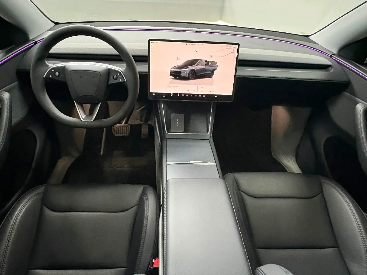 2025 Tesla Model Y BEV 62.5KWH,autocango,china used car exporter,china ev exporter,chinese used car exporter,chinese used ev exporter
