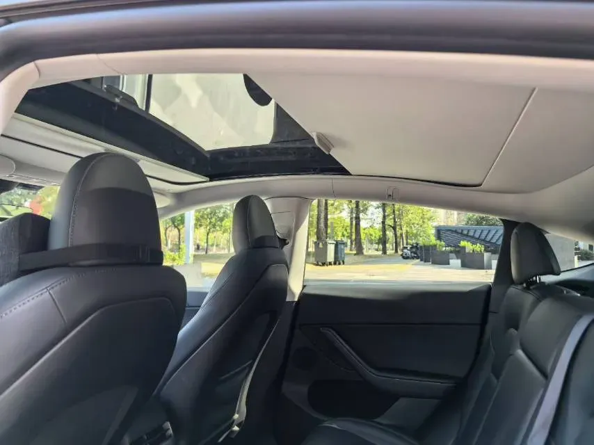 2022 Tesla Model Y BEV 60KWH,autocango,china used car exporter,china ev exporter,chinese used car exporter,chinese used ev exporter