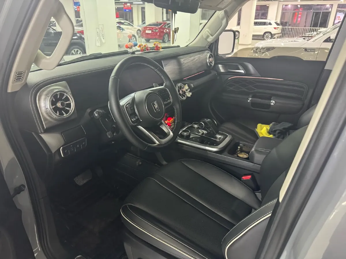 2021 Tank 300 2.0T 227HP L4 8AT,autocango,china used car exporter,china ev exporter,chinese used car exporter,chinese used ev exporter