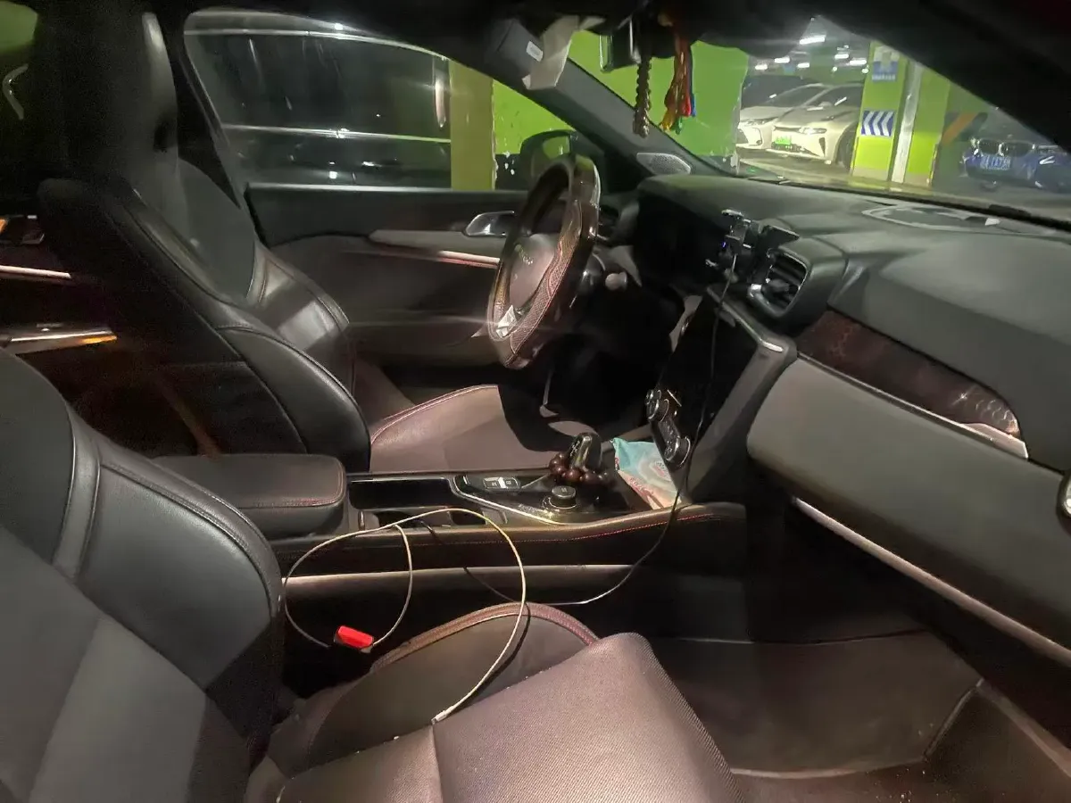 2018 Toyota C-HR 2.0L 171HP L4 CVT,autocango,china used car exporter,china ev exporter,chinese used car exporter,chinese used ev exporter