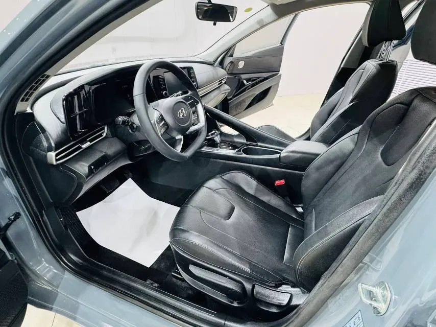 2022 Hyundai Elantra 1.5L 115HP L4 CVT,autocango,china used car exporter,china ev exporter,chinese used car exporter,chinese used ev exporter