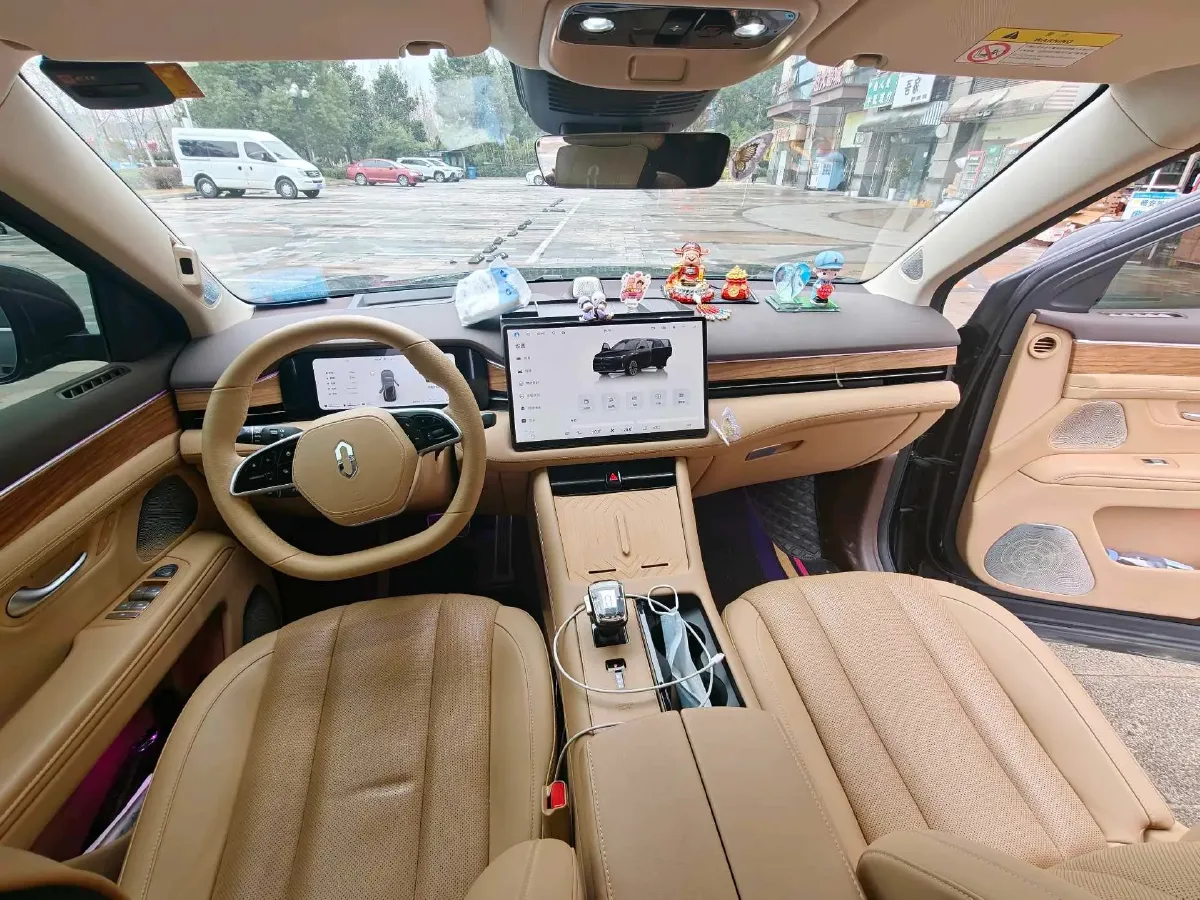 2024 AITO AITO M7 1.5T 152HP L4 REEV 40KWH,autocango,china used car exporter,china ev exporter,chinese used car exporter,chinese used ev exporter