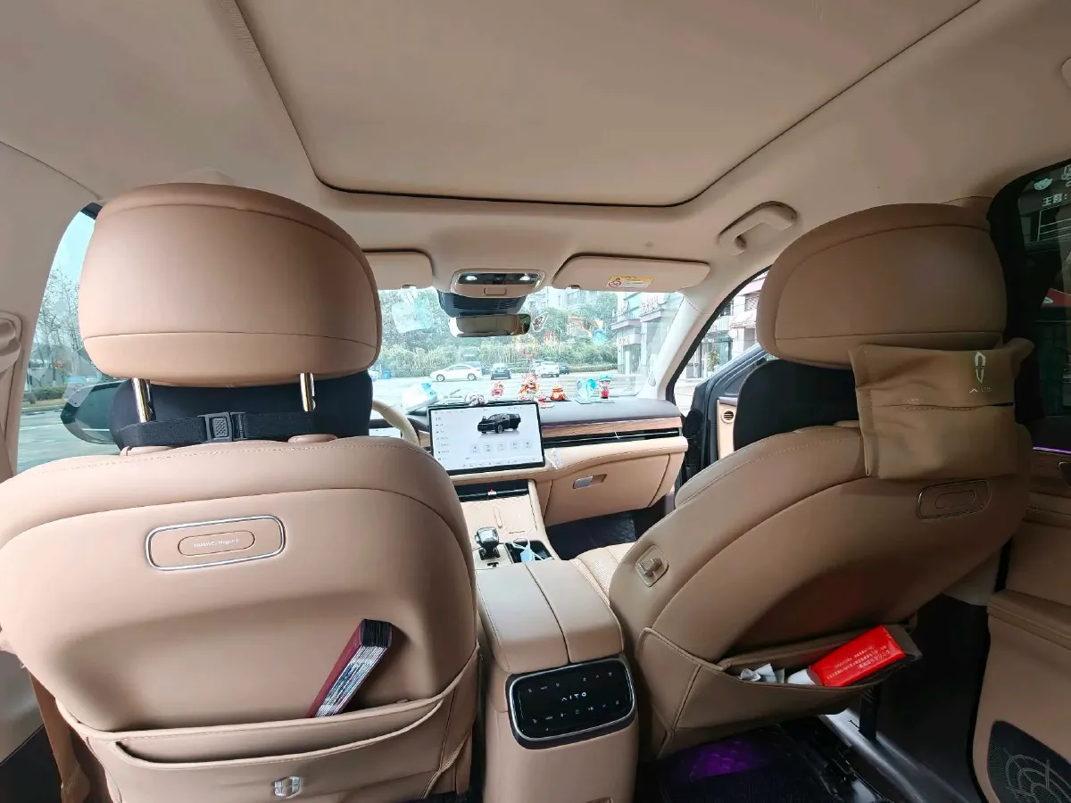 2024 AITO AITO M7 1.5T 152HP L4 REEV 40KWH,autocango,china used car exporter,china ev exporter,chinese used car exporter,chinese used ev exporter