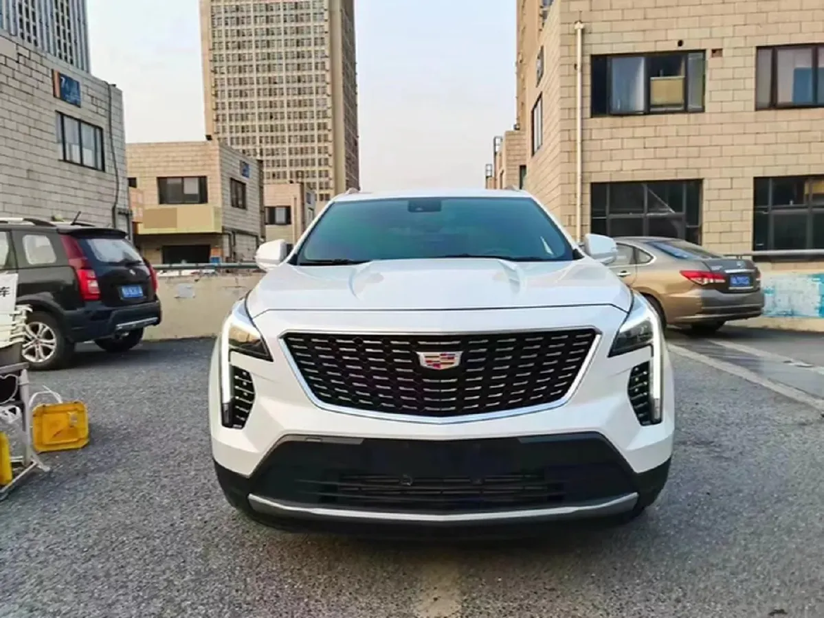 2022 Cadillac XT4 2.0T 237HP L4 9AT,autocango,china used car exporter,china ev exporter,chinese used car exporter,chinese used ev exporter