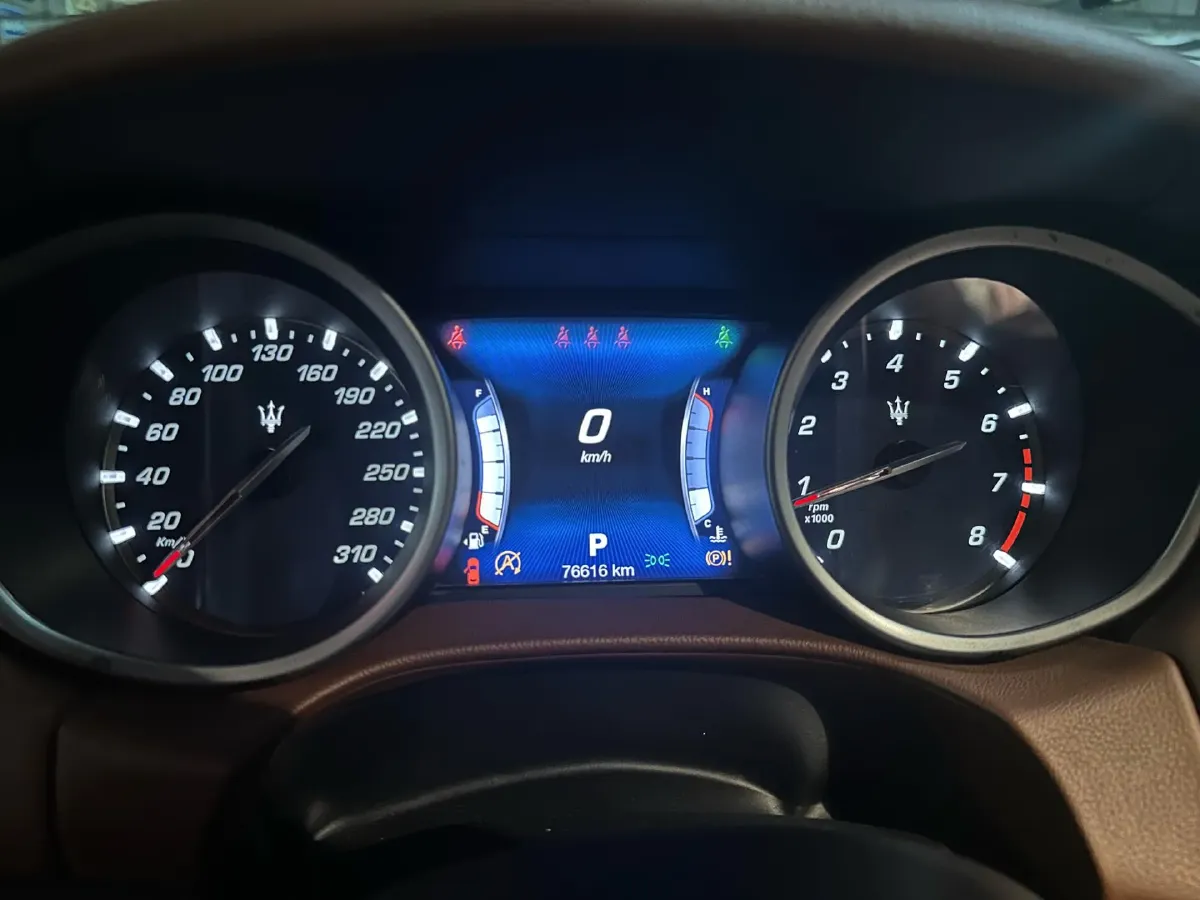 2017 Maserati Ghibli 3.0T 350HP V6 8AT,autocango,china used car exporter,china ev exporter,chinese used car exporter,chinese used ev exporter