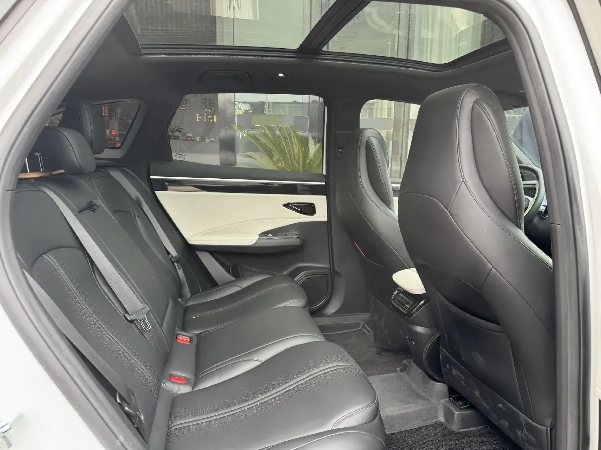 2023 Geely Galaxy L7 1.5T 163HP L4 3DHT PHEV 9.11KWH,autocango,china used car exporter,china ev exporter,chinese used car exporter,chinese used ev exporter