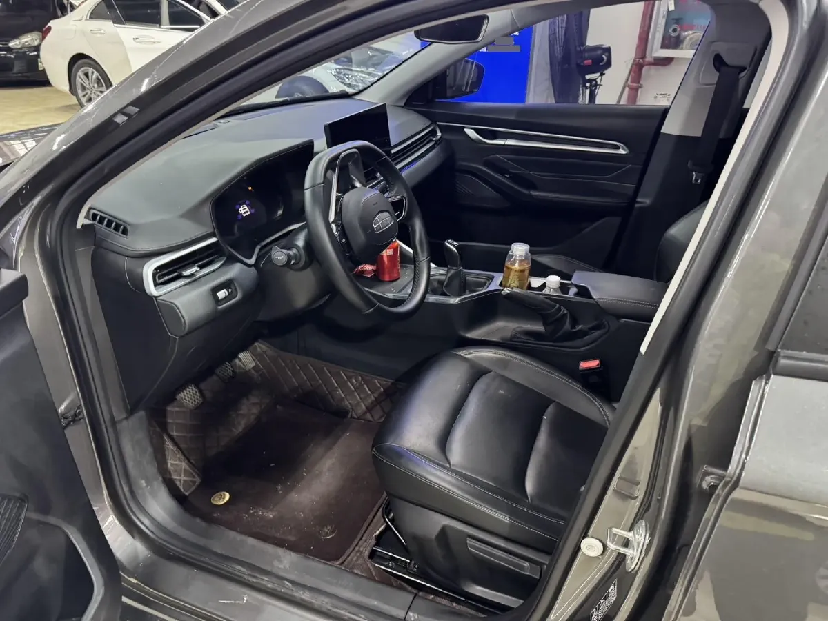 2025 Geely Emgrand 1.5L 127HP L4 5MT,autocango,china used car exporter,china ev exporter,chinese used car exporter,chinese used ev exporter