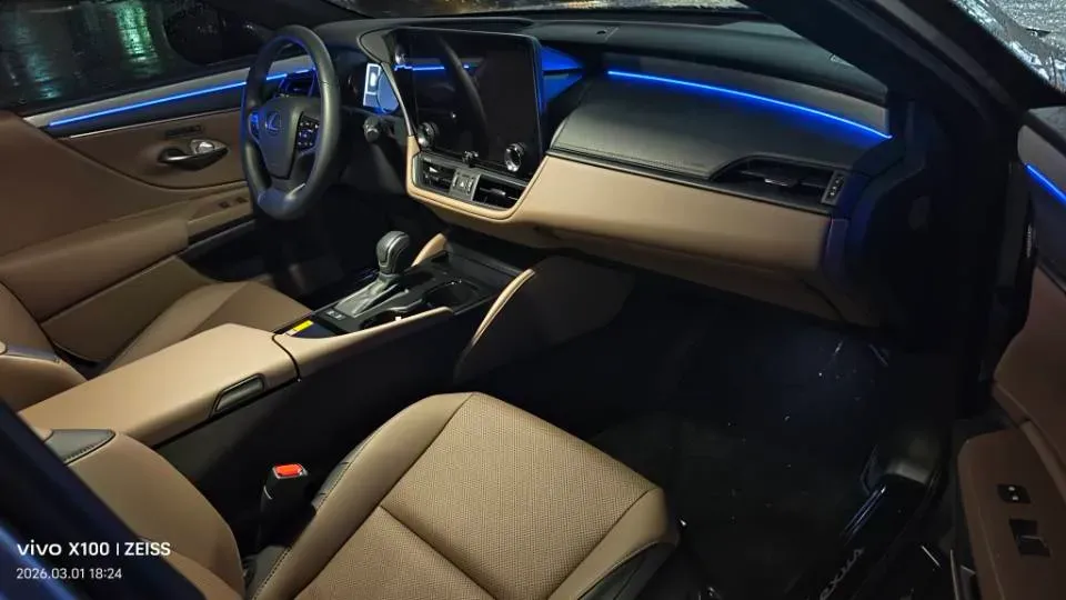 2025 Lexus ES 2.0L 173HP L4 CVT,autocango,china used car exporter,china ev exporter,chinese used car exporter,chinese used ev exporter