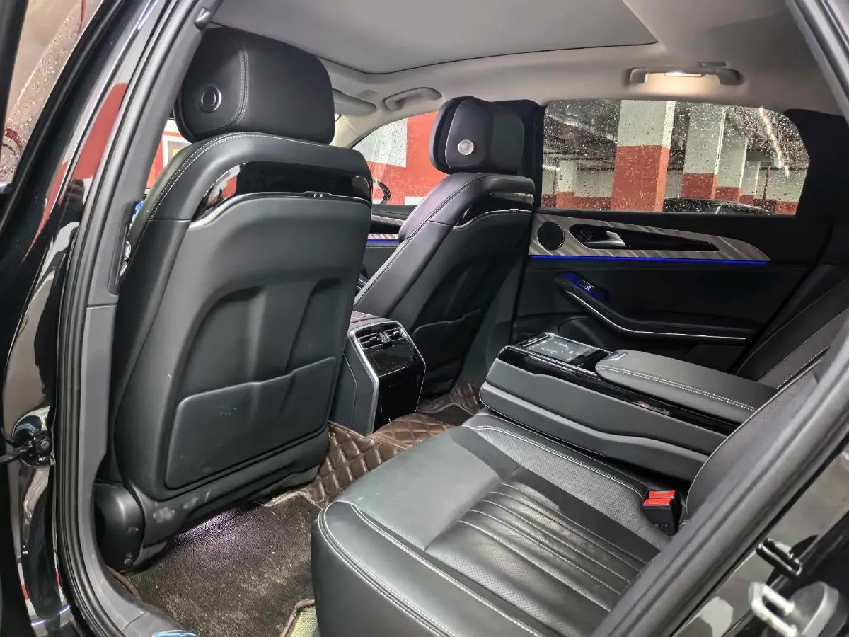 2022 HongQi H9 2.0T 252HP L4 7DCT,autocango,china used car exporter,china ev exporter,chinese used car exporter,chinese used ev exporter