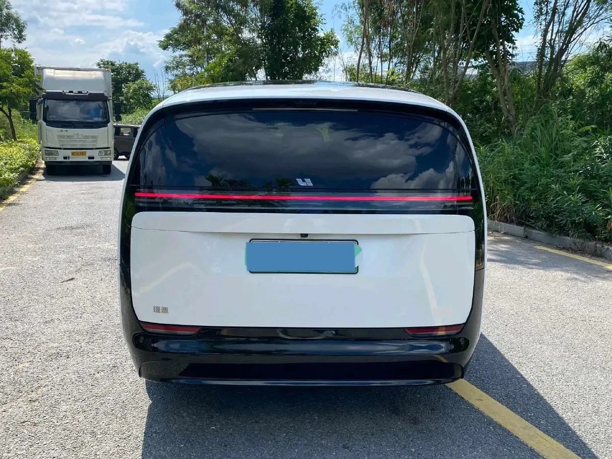 2024 Li MEGA BEV 102.7KWH,autocango,china used car exporter,china ev exporter,chinese used car exporter,chinese used ev exporter