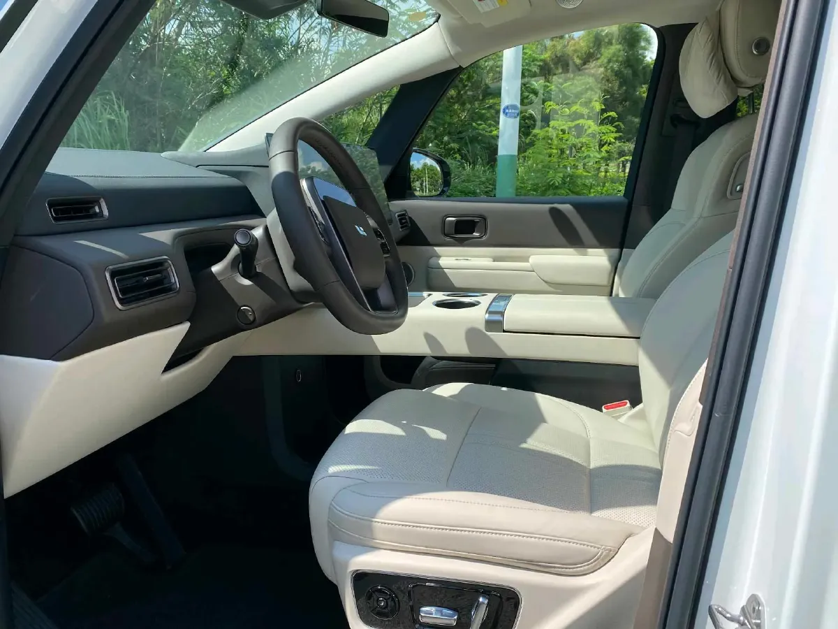 2024 Li MEGA BEV 102.7KWH,autocango,china used car exporter,china ev exporter,chinese used car exporter,chinese used ev exporter