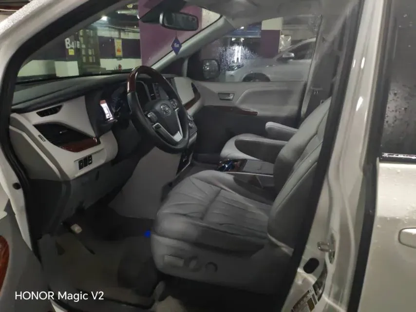 2019 Toyota Camry 2.0L 178HP L4 CVT,autocango,china used car exporter,china ev exporter,chinese used car exporter,chinese used ev exporter