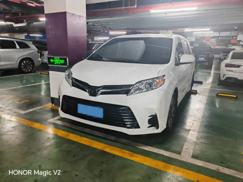 2019 Toyota Camry 2.0L 178HP L4 CVT,autocango,china used car exporter,china ev exporter,chinese used car exporter,chinese used ev exporter