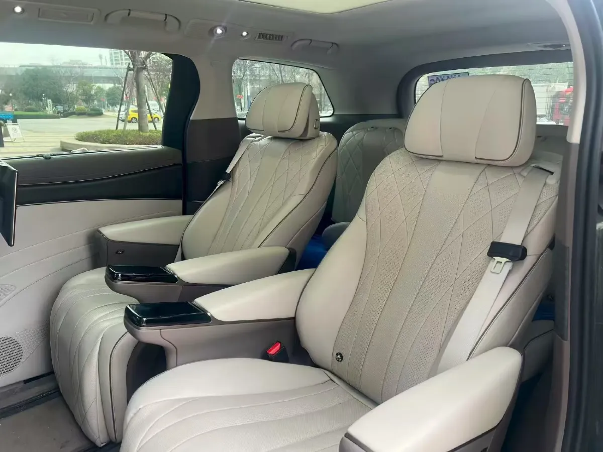 2024 Denza D9 1.5T 139HP L4 E-CVT PHEV 40KWH,autocango,china used car exporter,china ev exporter,chinese used car exporter,chinese used ev exporter