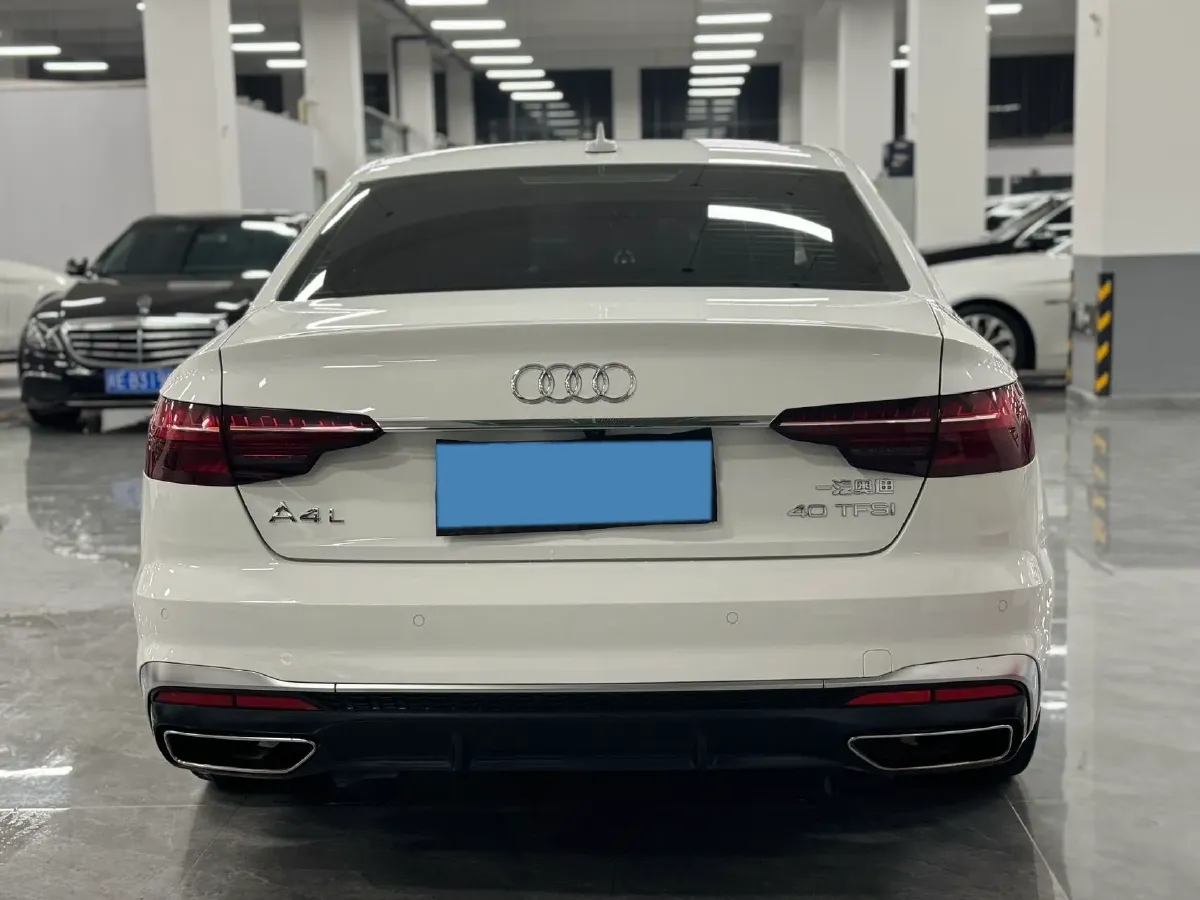 2020 Audi A4L 2.0T 190HP L4 7DCT,autocango,china used car exporter,china ev exporter,chinese used car exporter,chinese used ev exporter