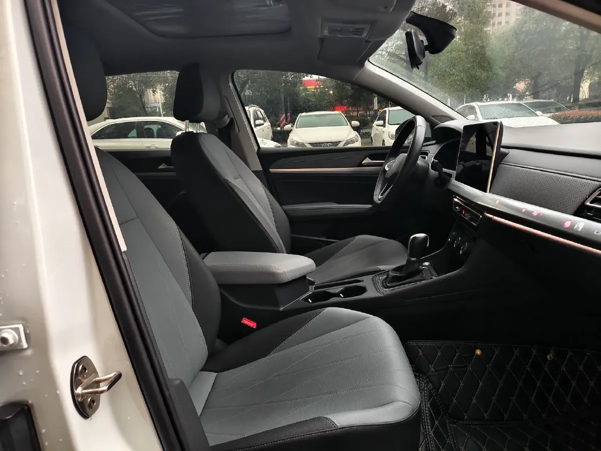 2023 Volkswagen Lavida 1.5L 113HP L4 6AT,autocango,china used car exporter,china ev exporter,chinese used car exporter,chinese used ev exporter